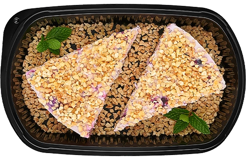 Cottage cheese cake with berries